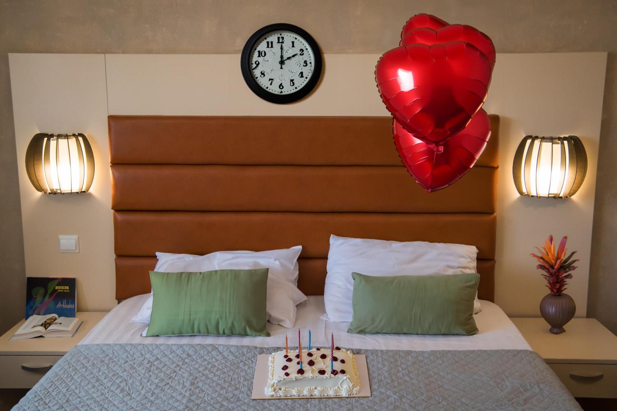 Mbi Travel Inn Craiova Buitenkant foto