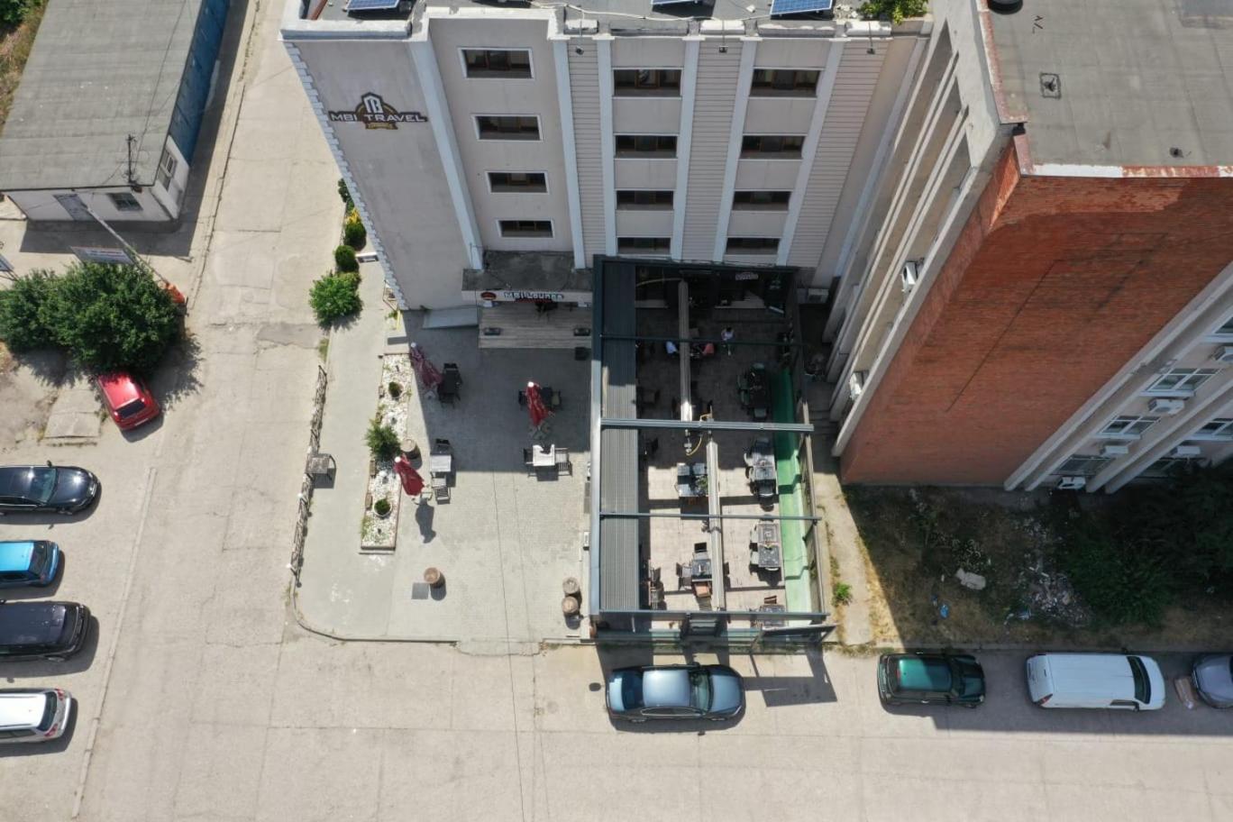 Mbi Travel Inn Craiova Buitenkant foto